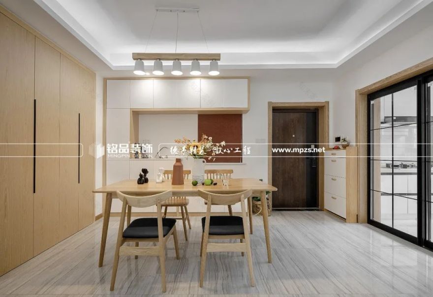 《甜野男孩》丁真风北欧家居,自然原木的诗意空间-46