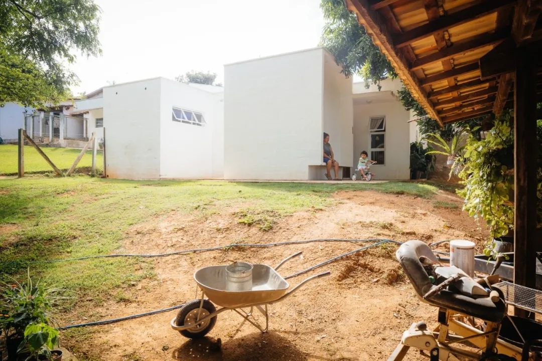 巴西乡村 60 秒住宅，模块化混凝土砌块设计-17