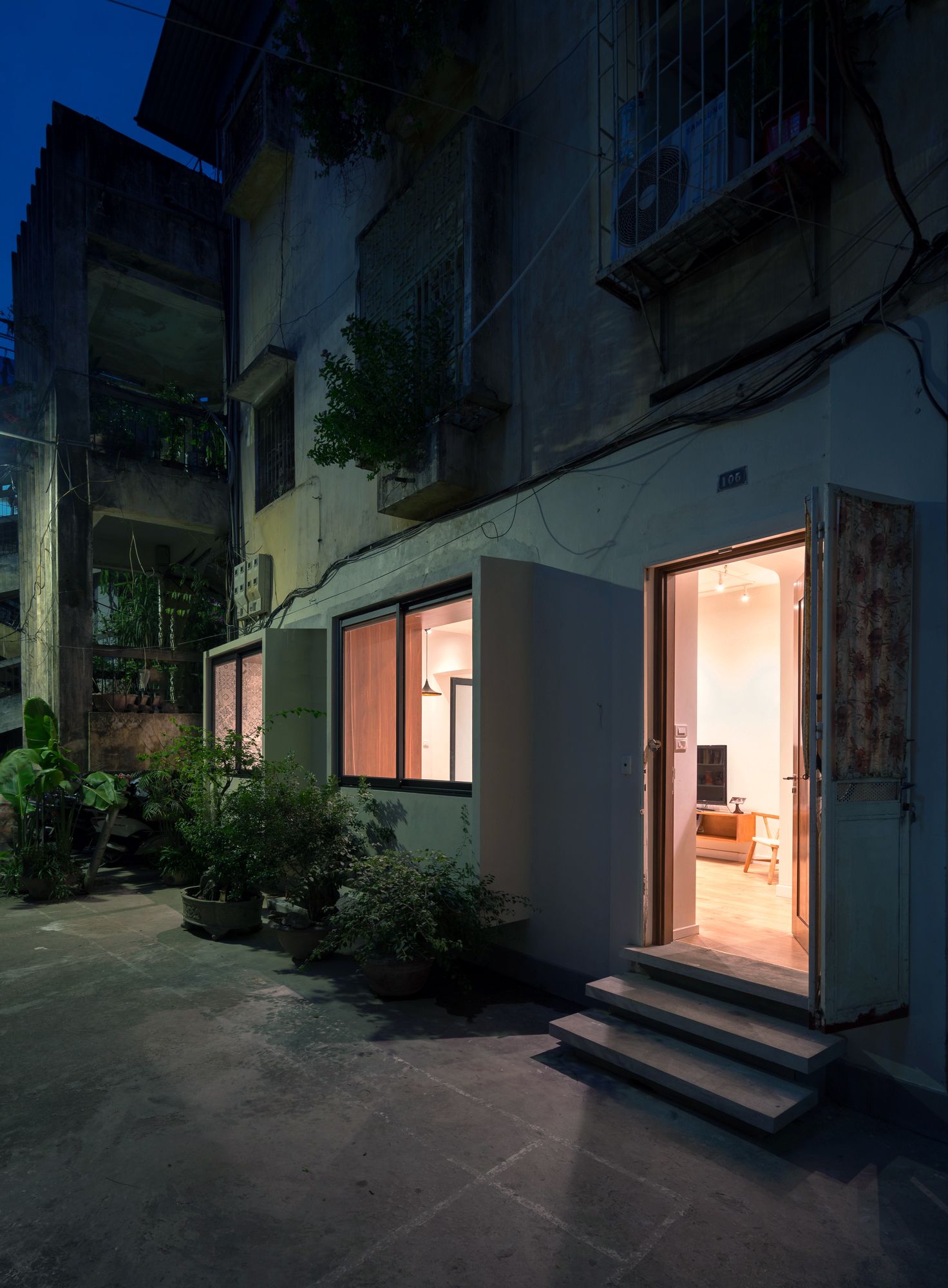 越南河内旧楼翻新，Idee Architects 打造明亮舒适家居空间-2