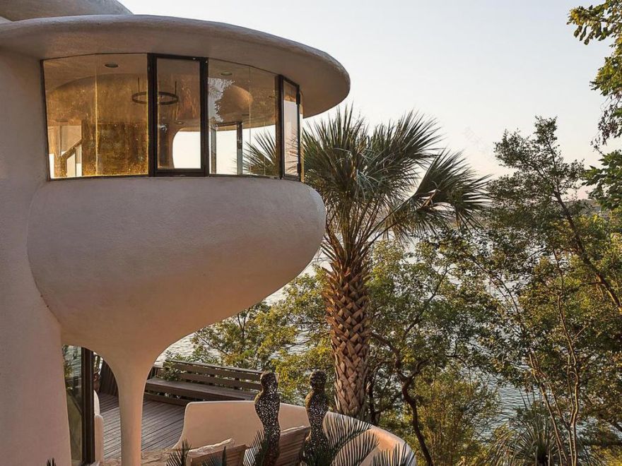 赖特弟子湖滨山坡住宅,戏剧性视野与独特结构-10