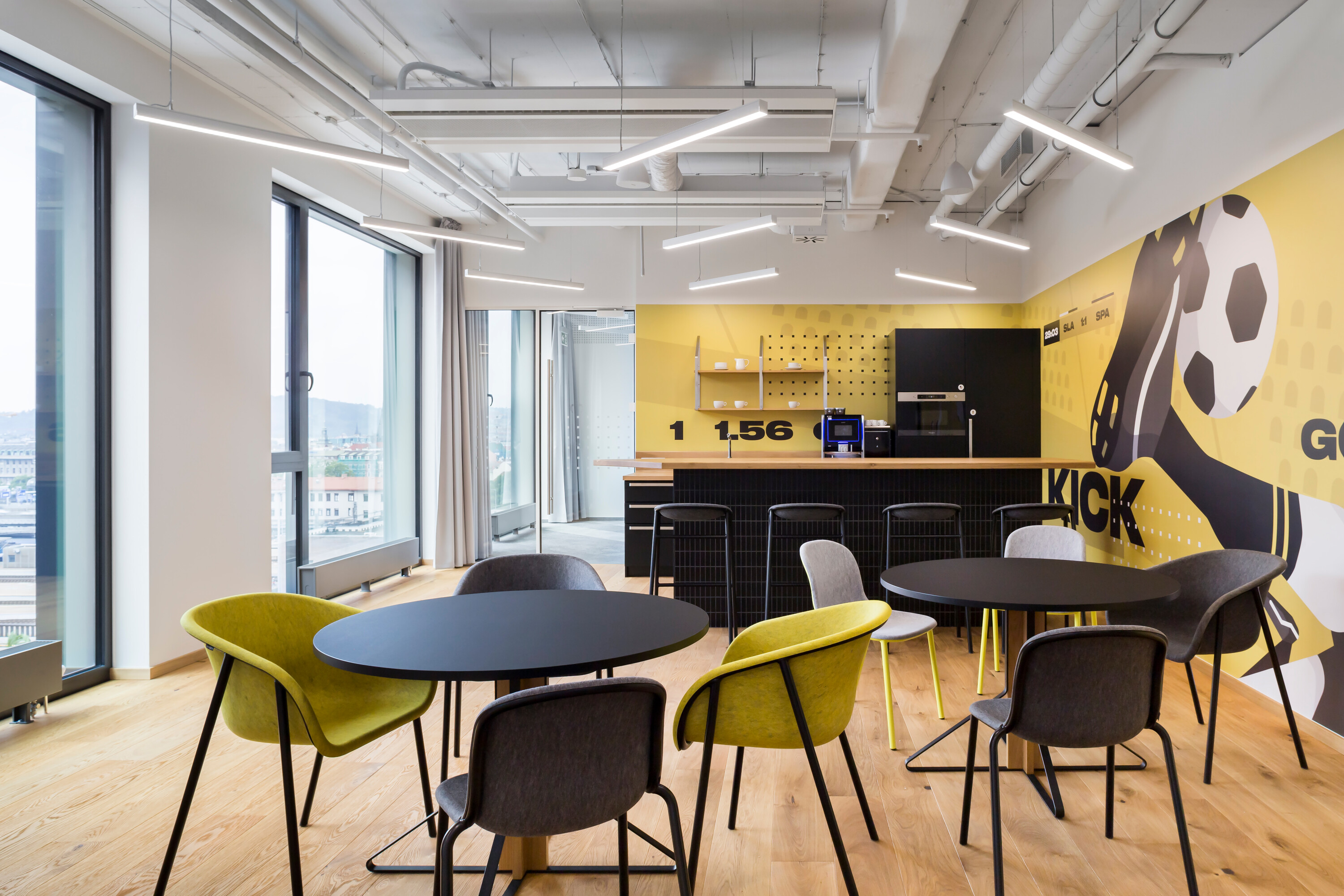 FEG Prague 总部办公室设计丨Studio Perspektiv-40