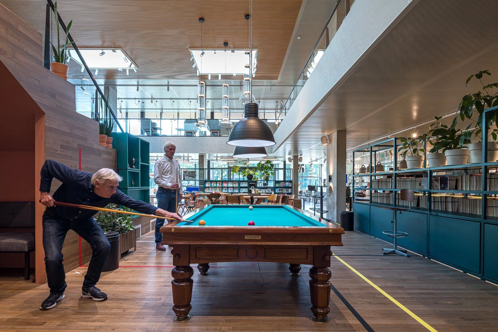 荷兰 Eemnes 中心的多功能“母亲之屋”-11