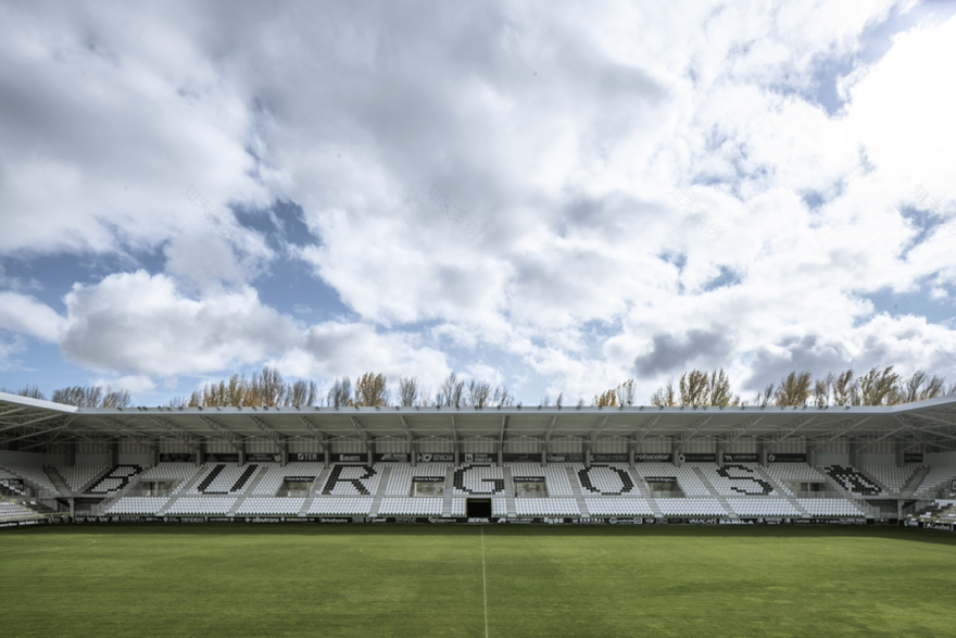 “El Plantío”足球场丨西班牙布尔戈斯丨Israel Alba Estudio-19