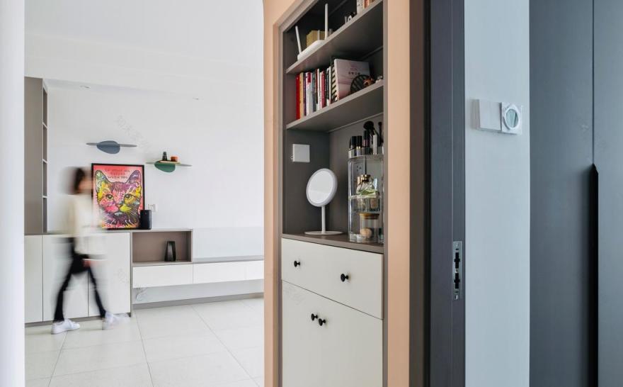 小户型现代简约风设计 | 色彩缤纷,布局巧妙-15