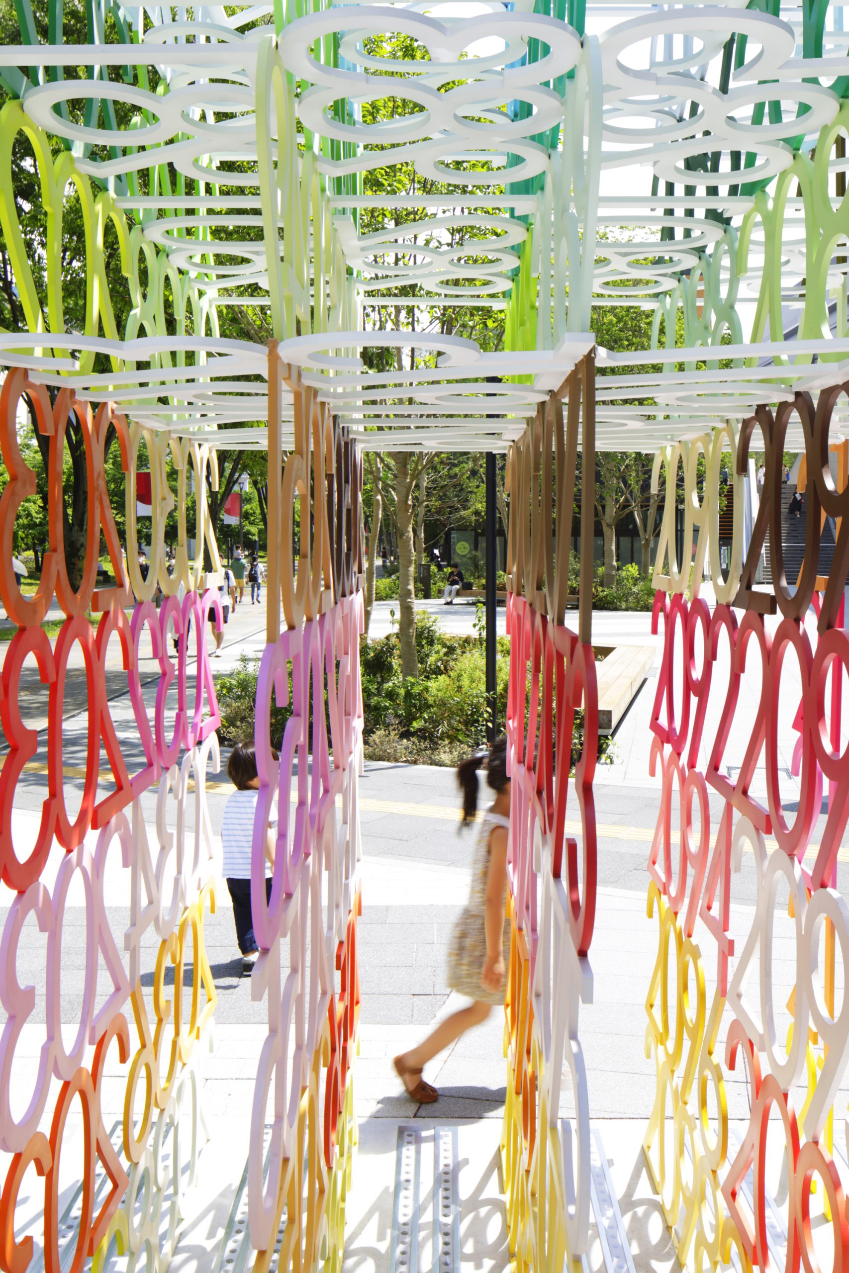 梦幻色彩空间——Emmanuelle Moureaux 的“时间切片”与“未来”雕塑-84