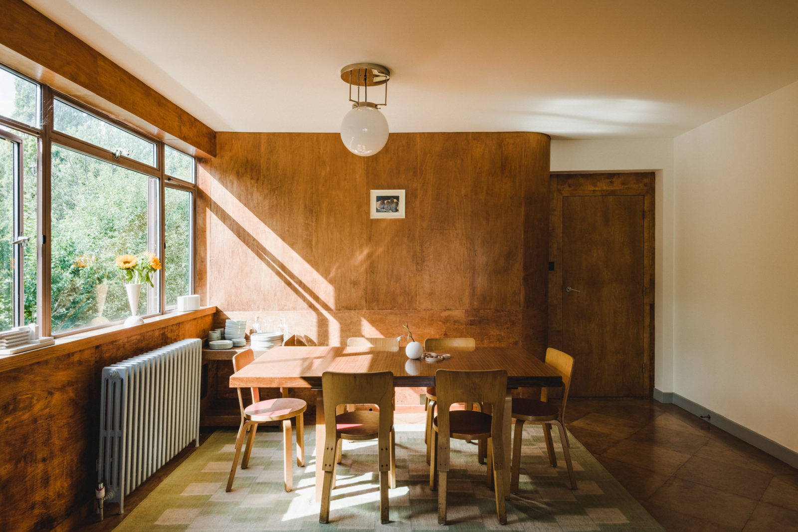 The top living spaces around the world, as chosen by our podcast guests | Journal | The Modern House-1