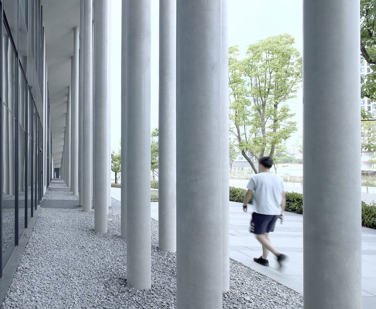 南京路和平纪念碑-27