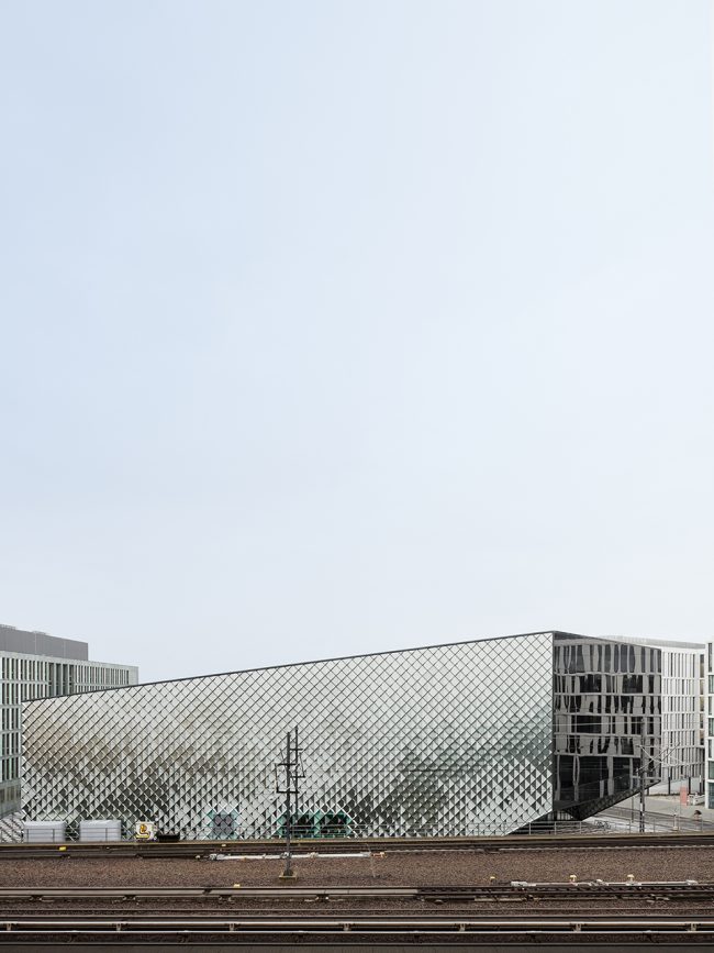 柏林“未来之家” | 低能耗、丰富公共空间的设计典范-20