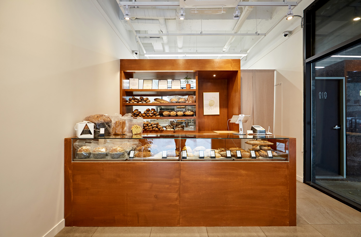 白色与木质，打造 15 平极简主义厨房-6