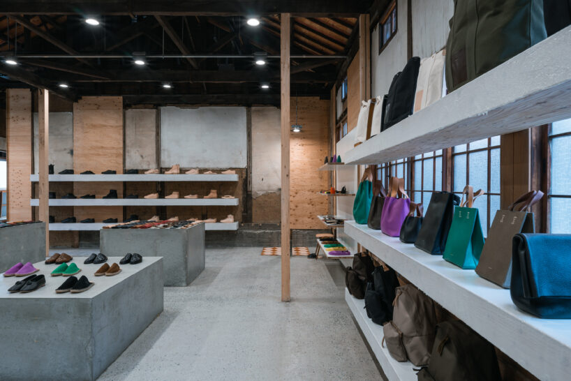 "DDAA 设计团队巧妙融入新旧元素,打造独特 flagship 店"-24