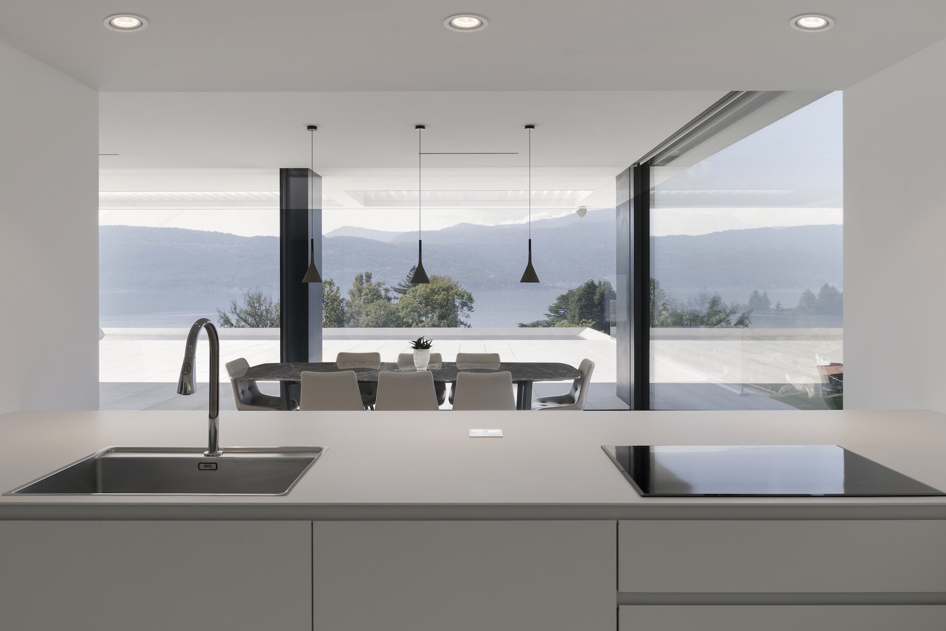 现代简约山坡别墅-11