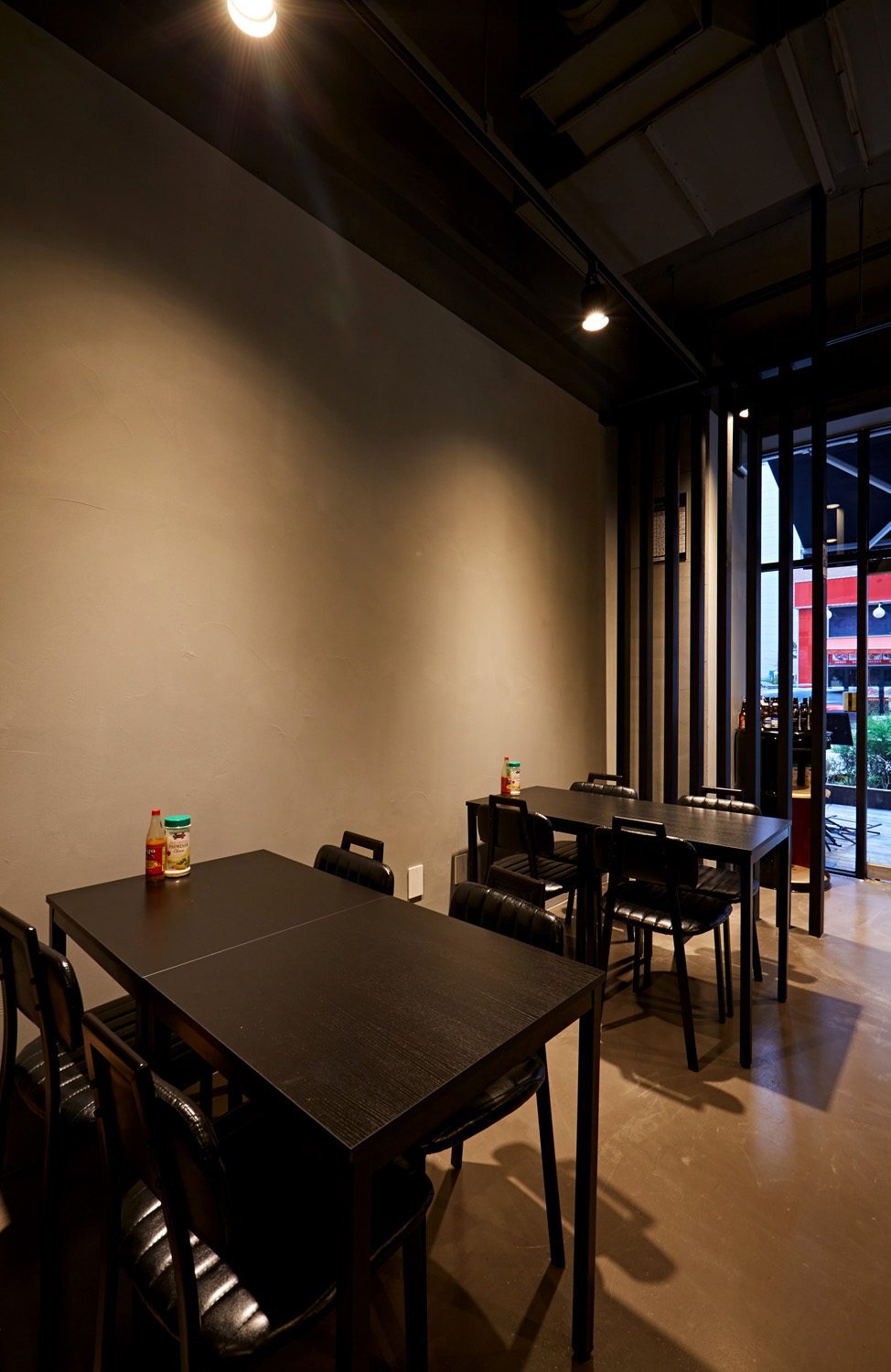 16 坪极简风披萨店设计，打造美食空间新体验-11