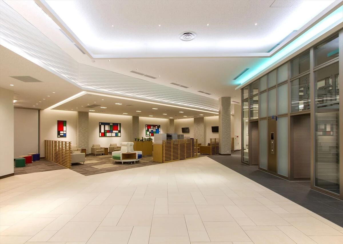 Nagoya TOYOPET Miyoshi Showroom-15