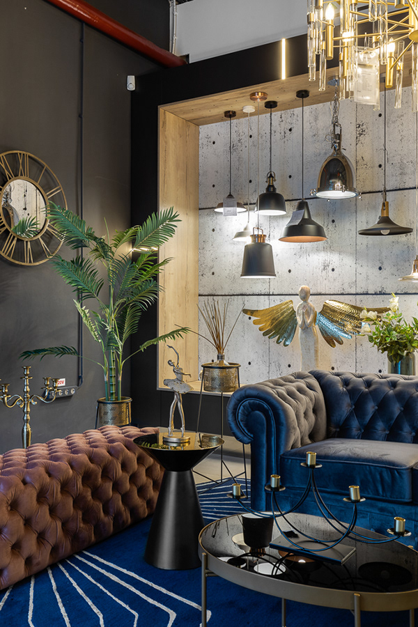 陈列室英菲尼迪丨罗马尼亚布加勒斯特丨PureMess Design-1