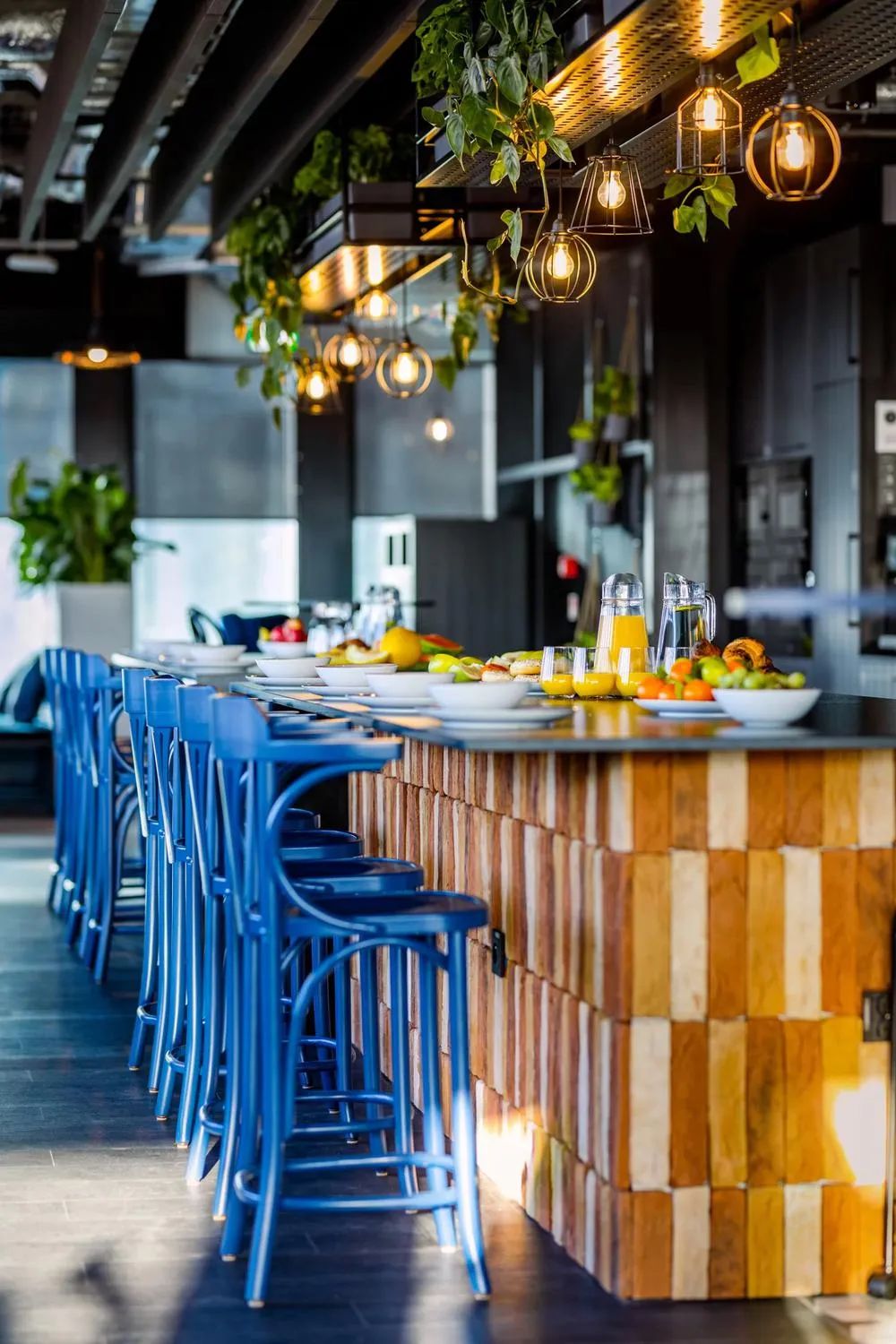 波兰卡托维兹普华永道服务交付中心办公室设计丨The Design Group-1