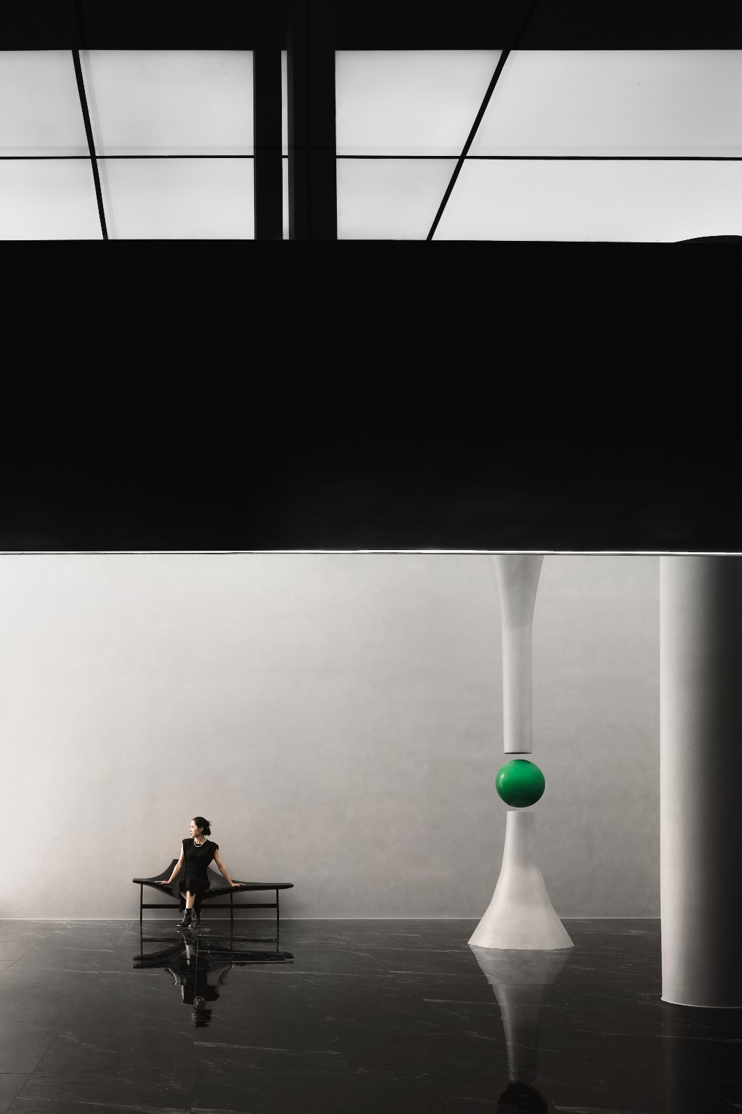 空间承载未来 · 五集服装展厅设计-10