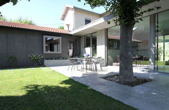 Caluire当代木结构及Viroc板扩建住宅项目丨法国丨MTU Dank Architectes-2