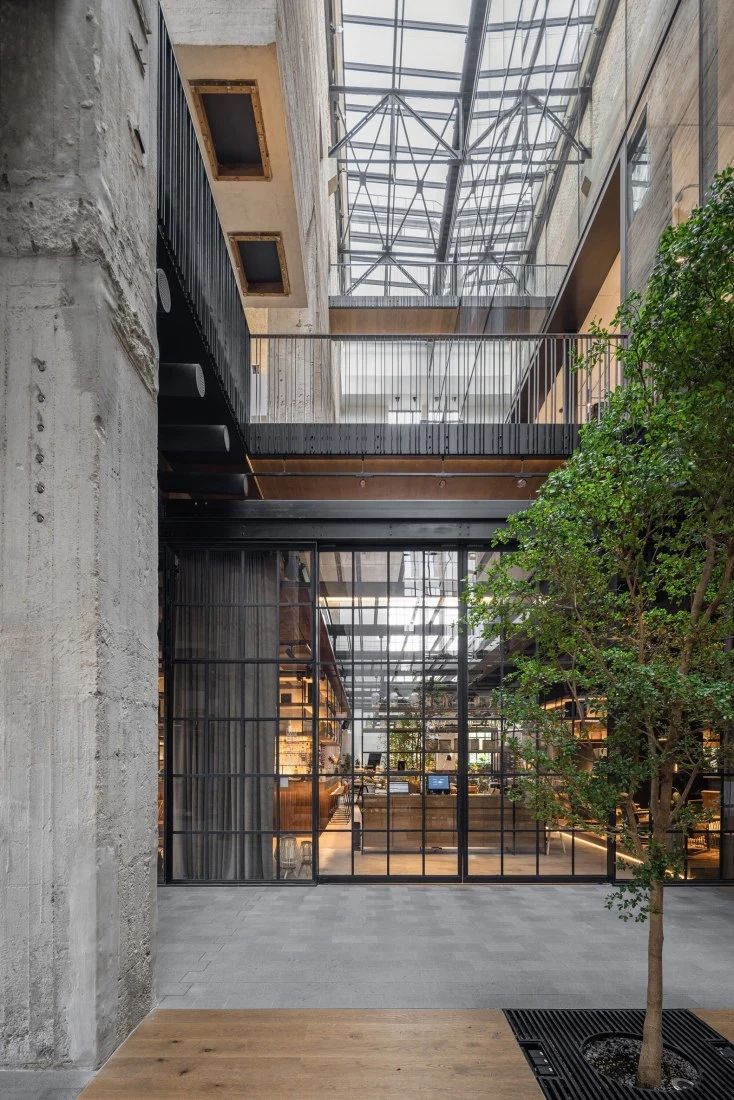 布拉迪斯拉发 Werk 餐厅丨捷克丨BEEF ARCHITEKTI-4