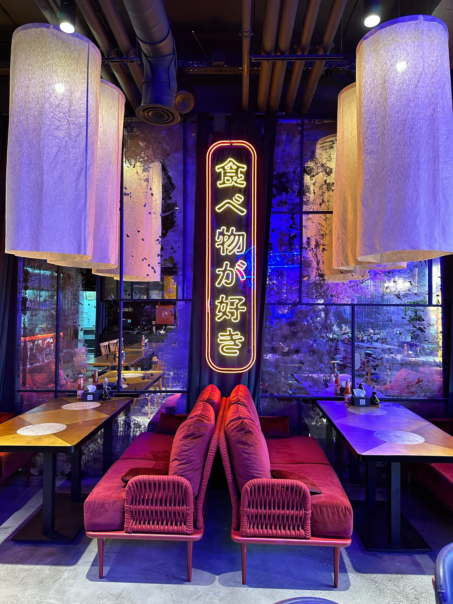 RESTAURANT «CHIN CHIN 21 & SEXY FISH»-10