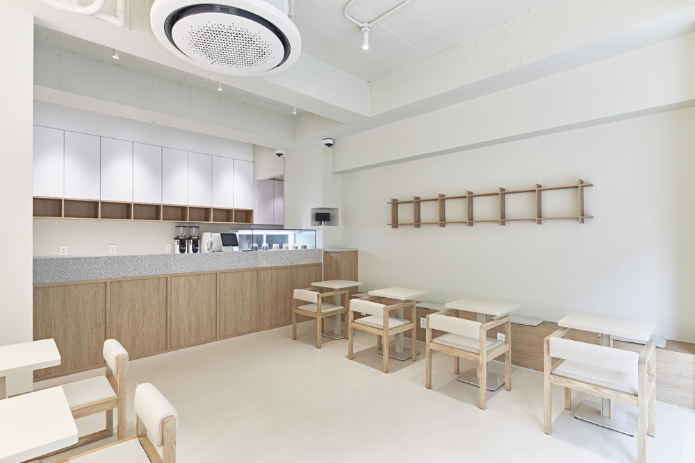 首尔 15 坪现代风格咖啡厅设计-5