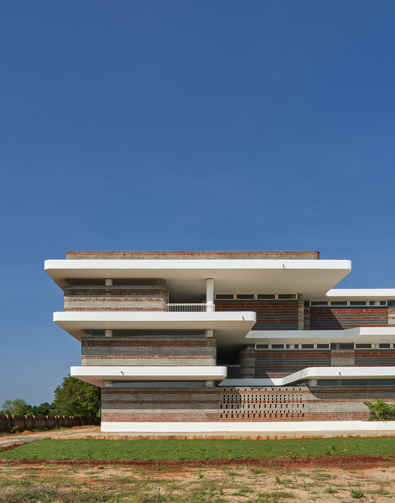 印度乡村校园新地标 | 融入本土元素的低成本绿色设计-56