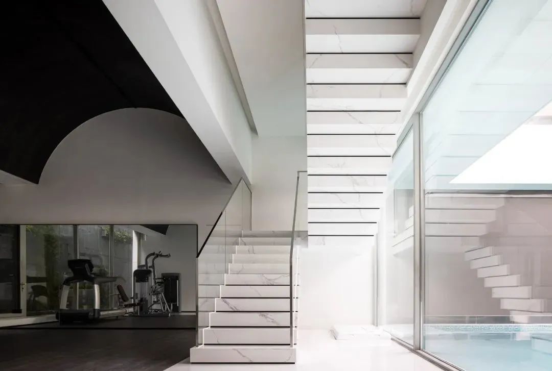 1500㎡极简豪宅丨艾克建筑设计-32