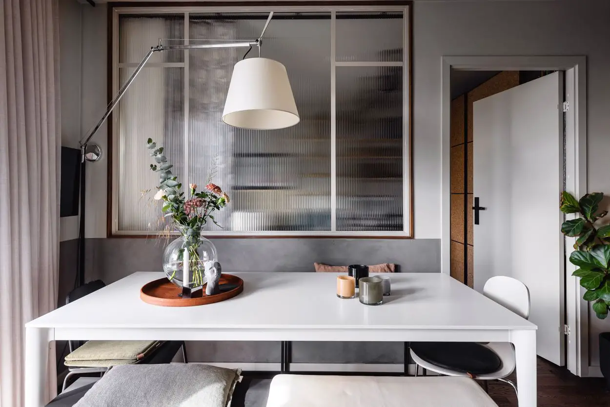 时尚玻璃墙 | 54m2 紧凑两居室的亮点设计-3