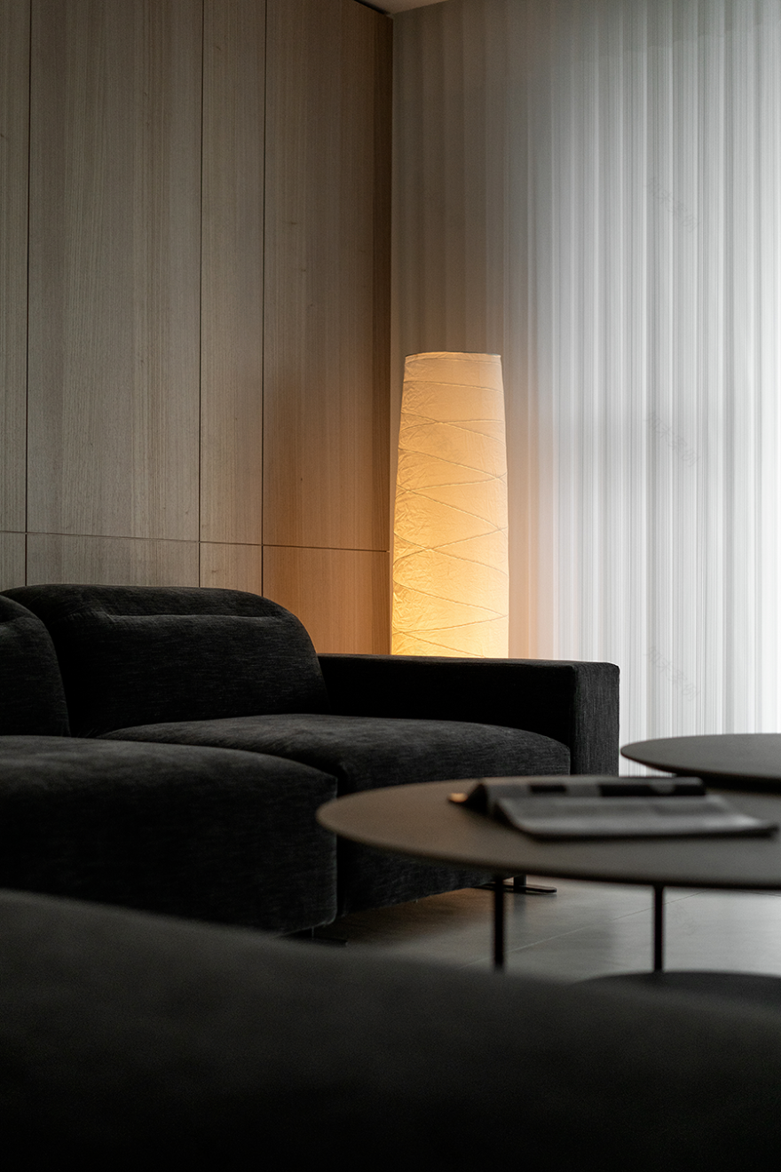 极简冷艳与治愈 · 壹间设计诠释生活空间-31