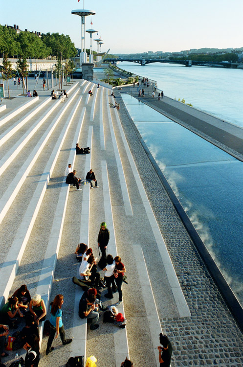 里昂罗讷河畔景观设计-30