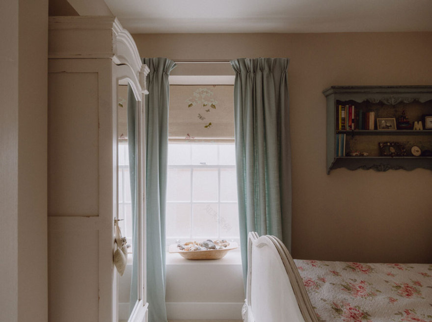 英国肯特郡前洗礼堂的时尚工业风格住宅设计-28