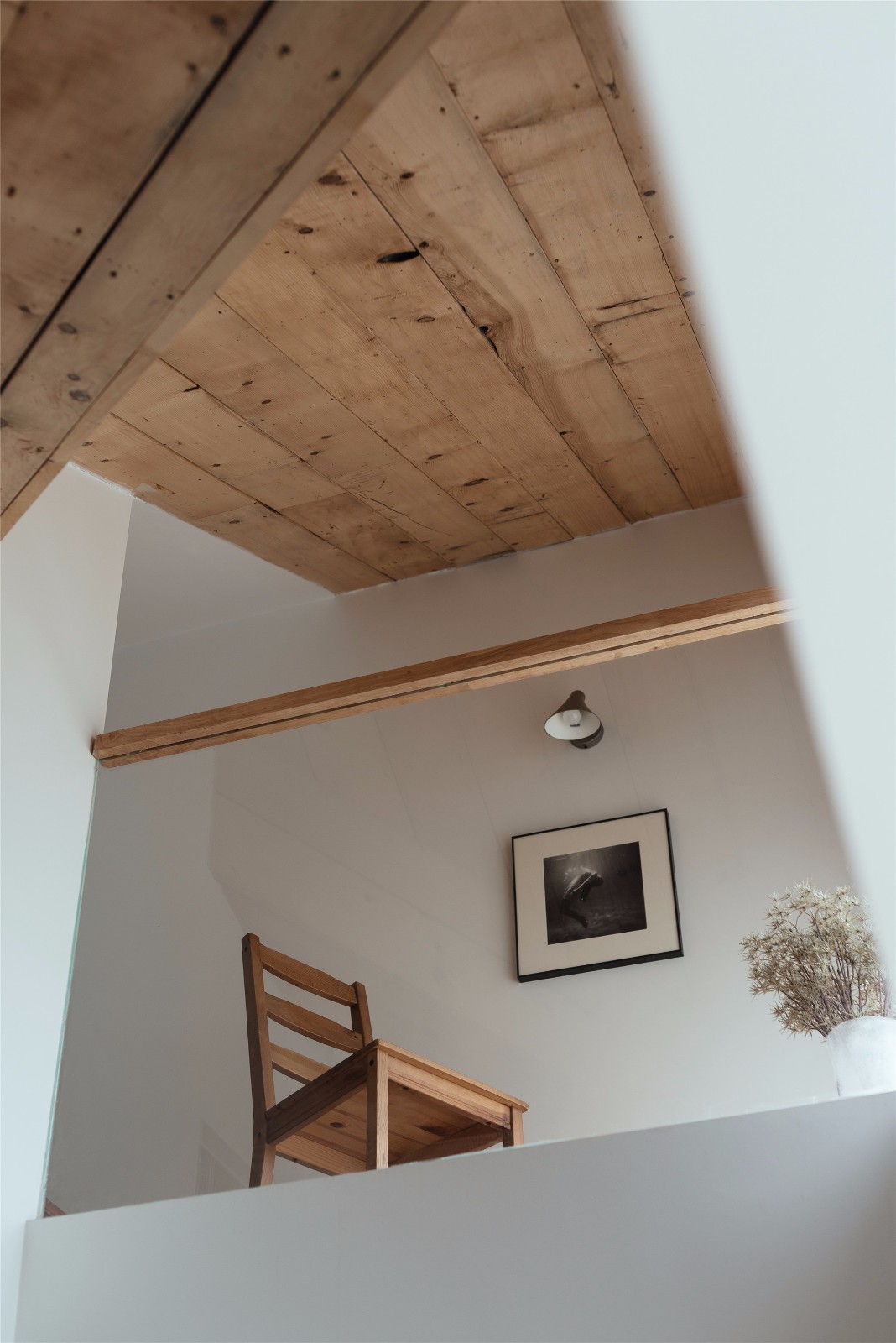 现代简约木质住宅 以勒设计诠释自然之美-26