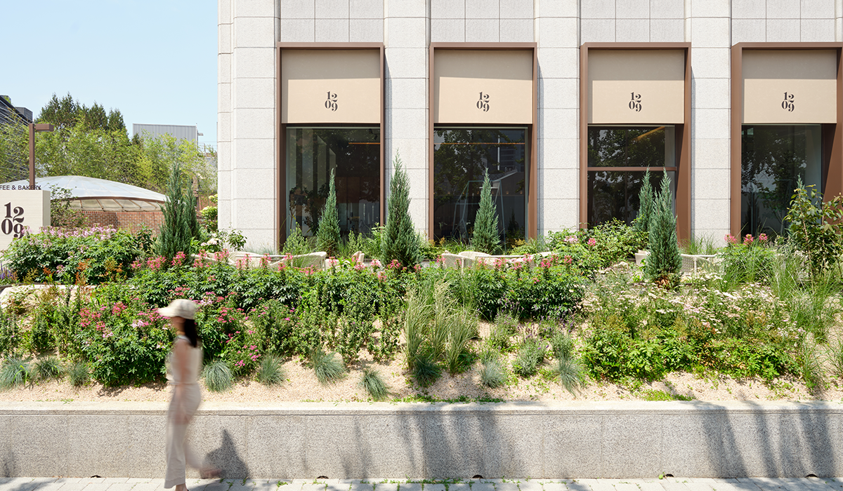 1209 CAFE 카페 인테리어 자연주의 정원 -10