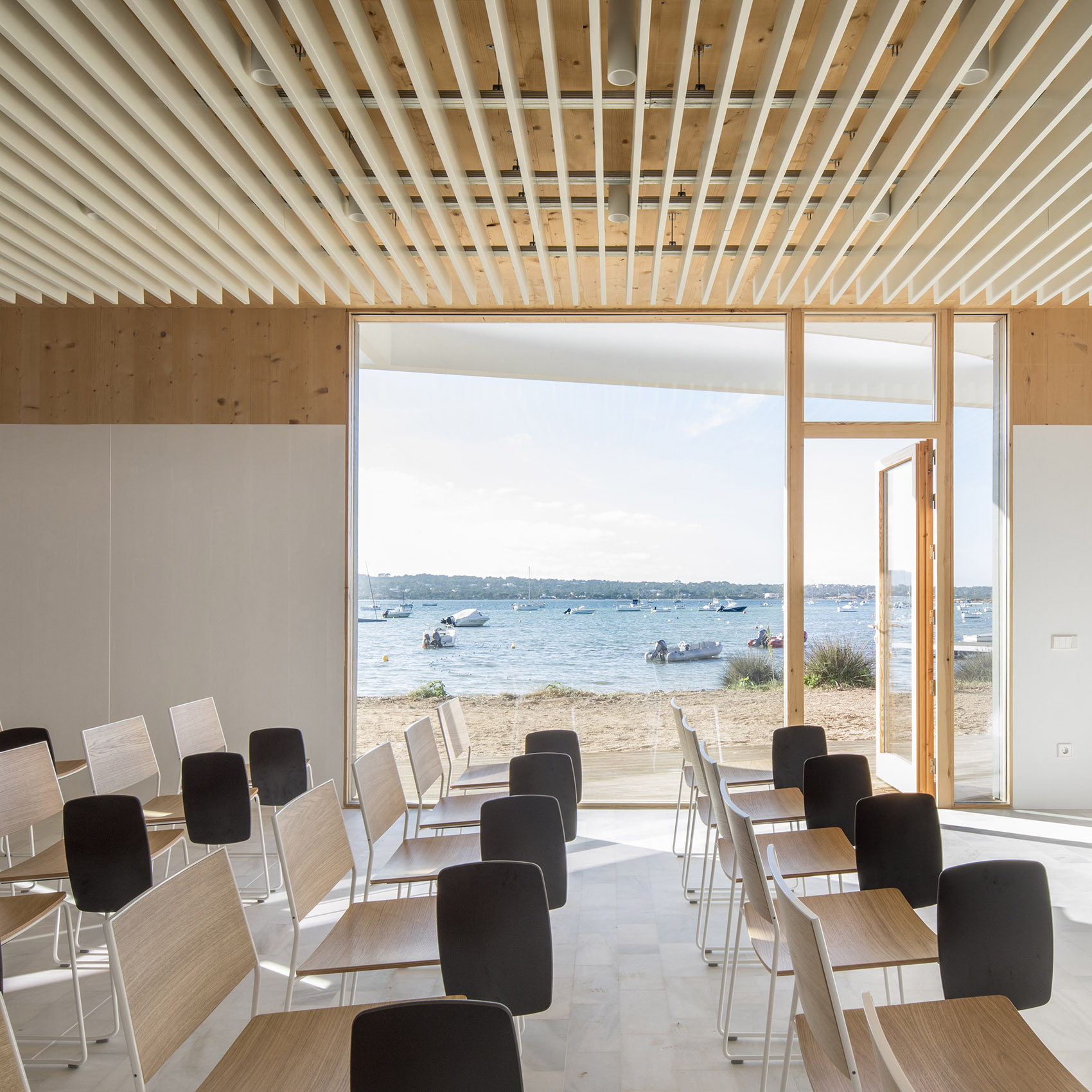 Formentera水上运动中心，西班牙 / Marià Castelló Architecture-49