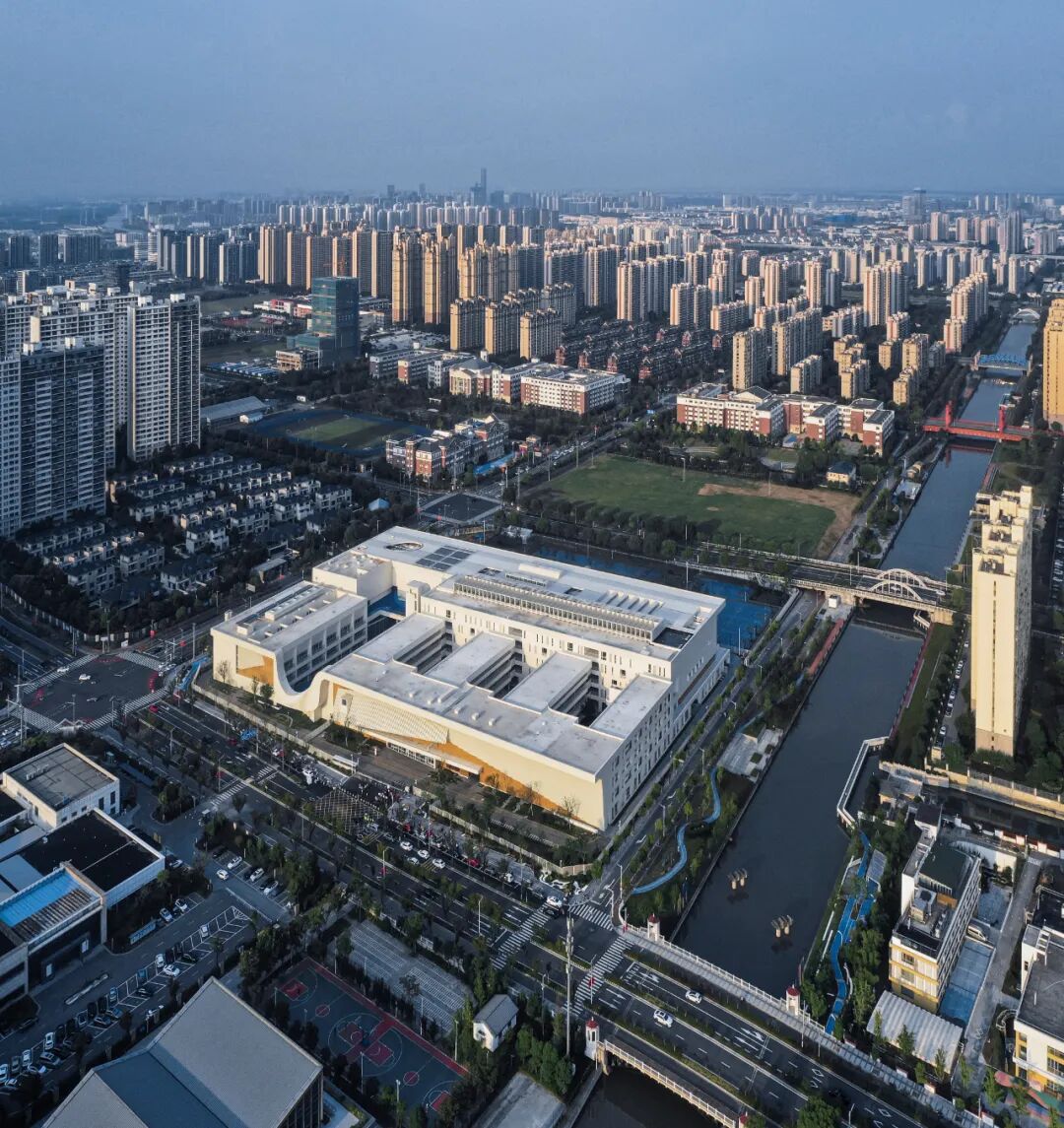 体块丰富的教学综合体：上海世外教育附属相城高新区实验小学-23