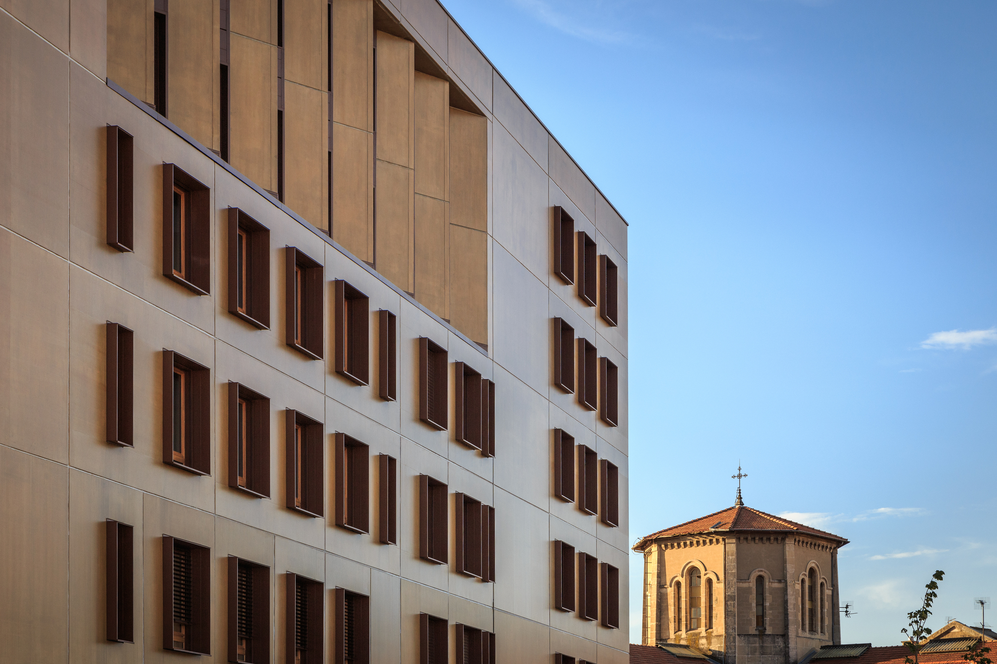 红新月地区健康与社会培训学院-11