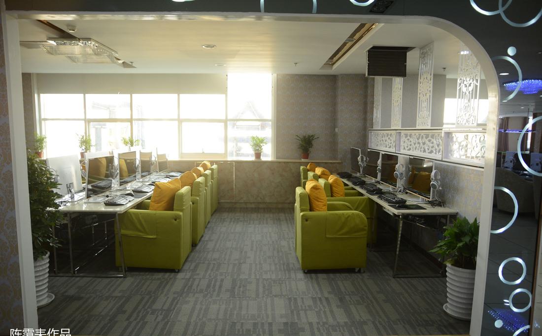 
网吧台球会所 -7