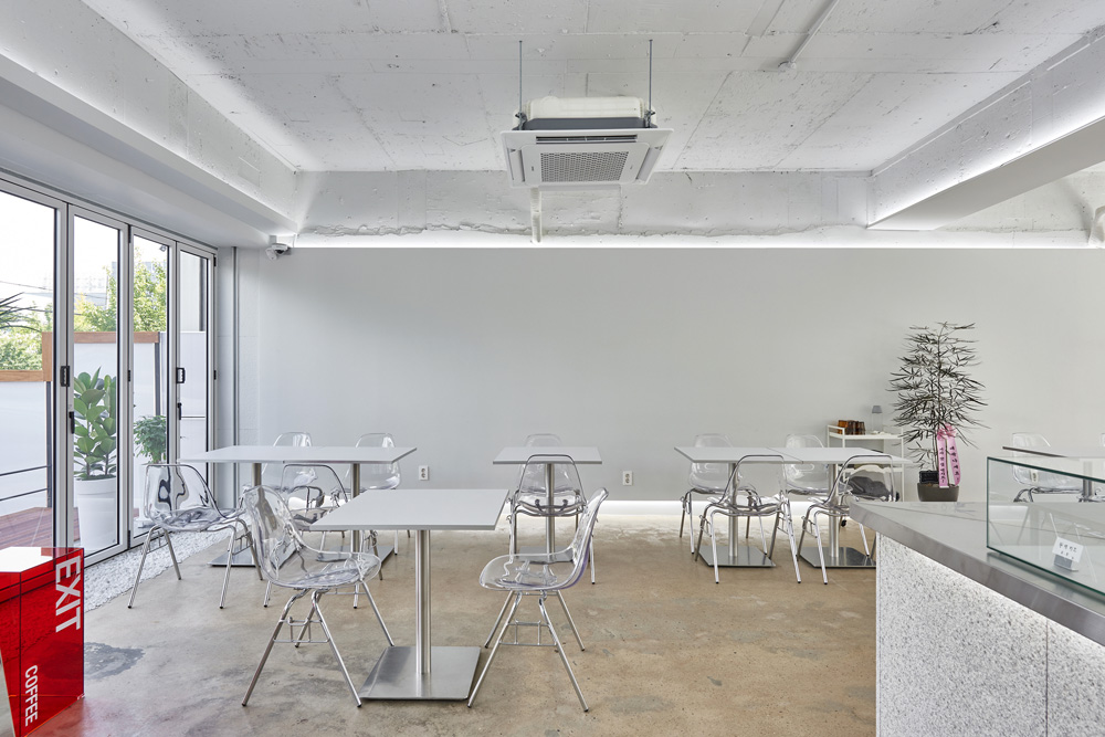 现代简约 30 坪咖啡厅，展现精致生活品味-8