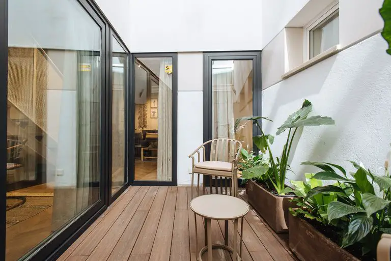 自然色彩的西班牙小复式 | 安静与品质的完美结合-18