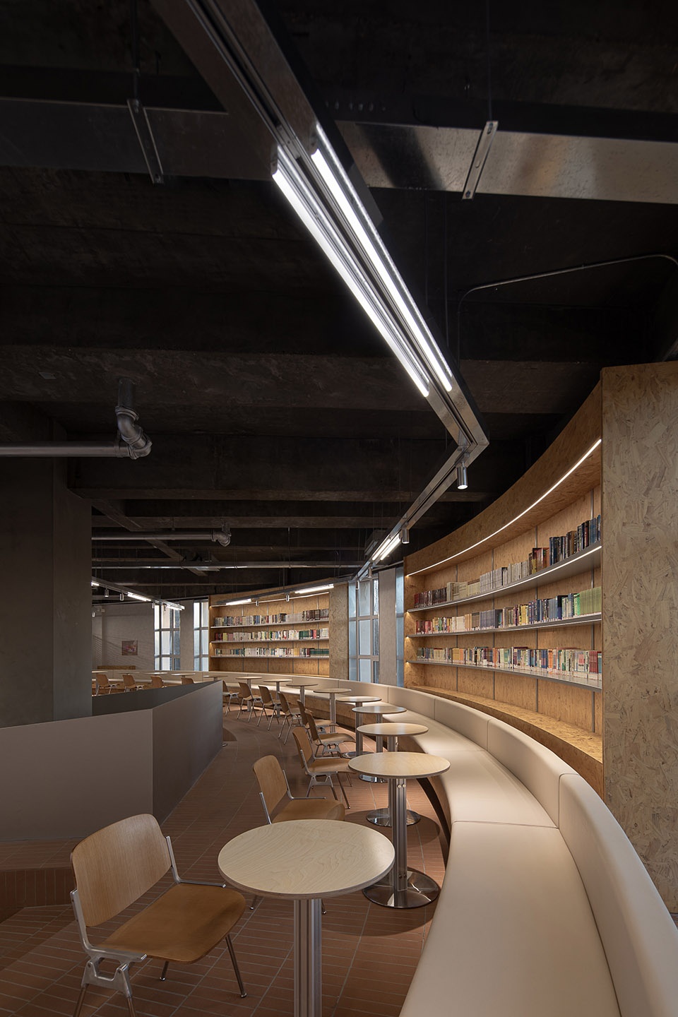 黑龙江省大庆市“猛咖”咖啡馆丨中国大庆丨慢珊瑚设计-76