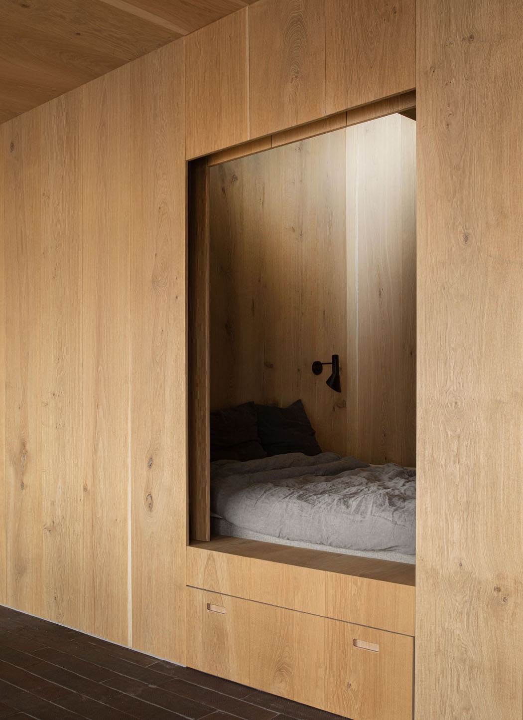 峡湾船屋丨Norm Architects-30