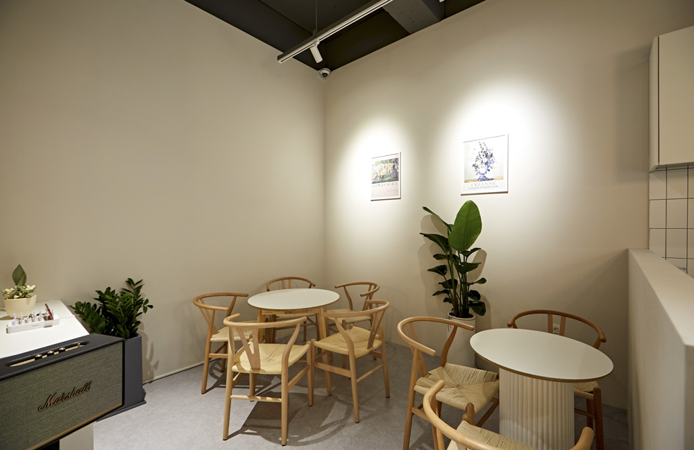 11 坪极简咖啡厅，展现韩式设计魅力-10