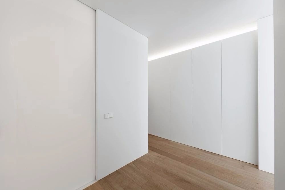 120平米的极简白公寓，用上灯带更美了！-46