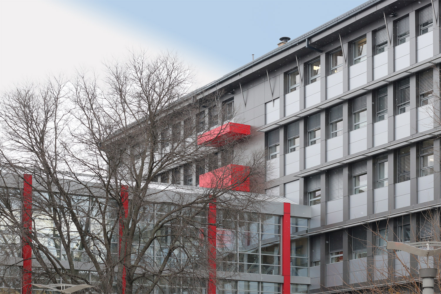 诺维萨德伏伊伏丁那临床中心内部诊所及神经外科重建项目-0