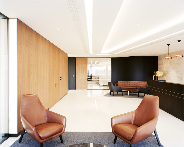 加拿大航空旅行公司都柏林总部 | 流线型设计展现永恒魅力-32