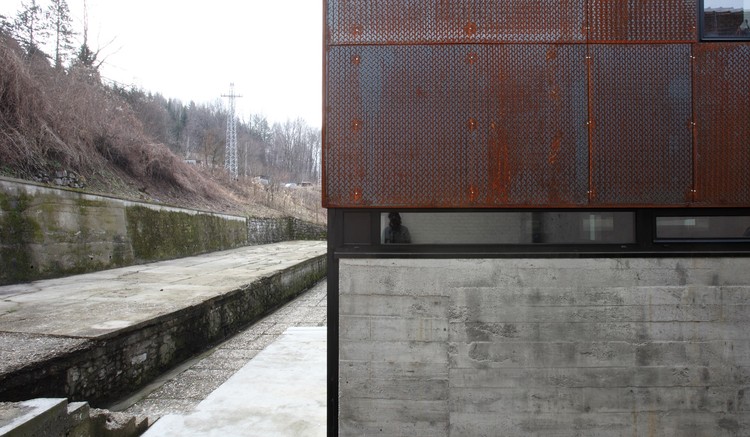 塞尔维亚矿工镇工业遗产重生-48