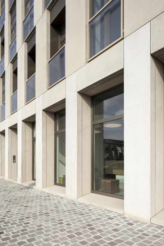 比利时安特卫普河畔双楼改造-14