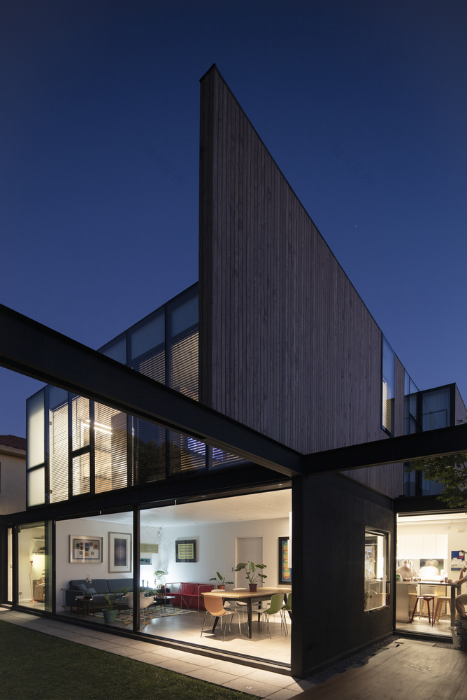 智利 Vitacura 社区翻新住宅,融入自然光线与可持续设计-30