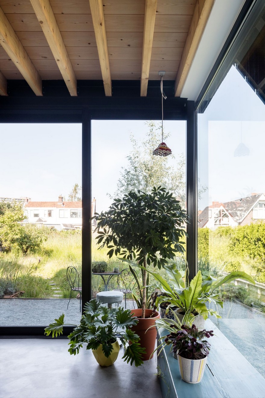 Old Brick House Replaced by a New Sustainable Timber House in Amsterdam-28