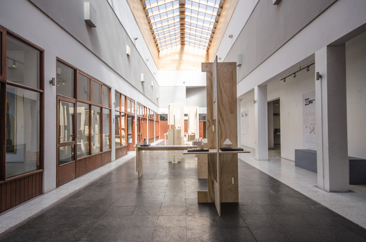 'Arquitectura y Madera'展览丨智利丨圣塞瓦斯蒂安大学建筑学院-54