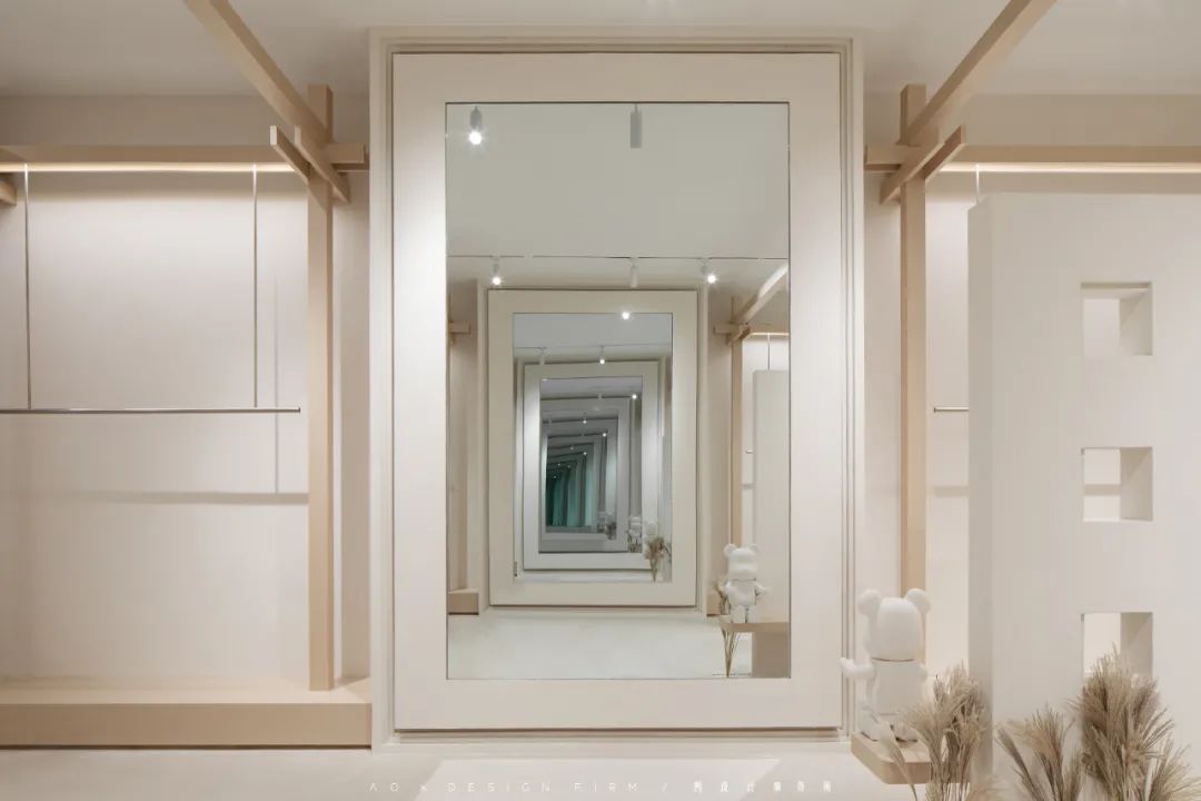 打破重组构建新秩序,南京 100㎡童装店设计展示创新空间美学-77